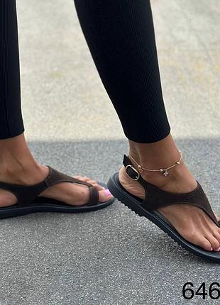 Босоніжки жіночі