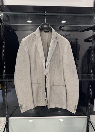 Чоловічий піджак