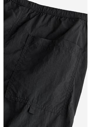 Нейлоновые новые тоненькие парашютные брюки h&m 3xl3 фото