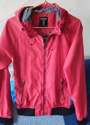 Чоловіча вітровка pull bear.