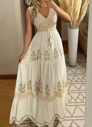 Женское платье