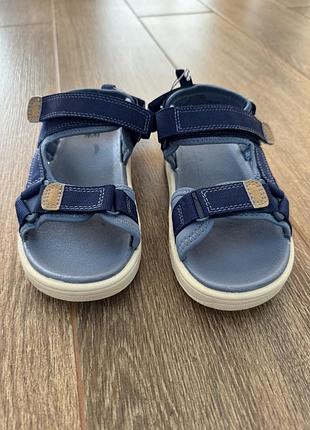 Босоніжки hm ,нові ,легенькі !розмір 30 ,устілка 19.5!