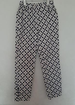 Легенькі вкорочені штани