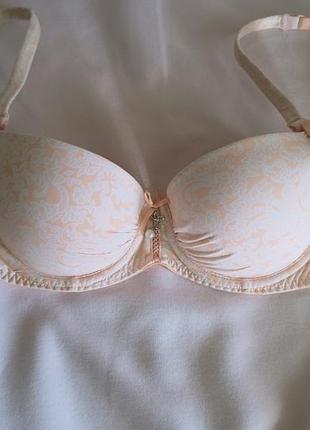 Бюстгальтер с пуш-ап  .