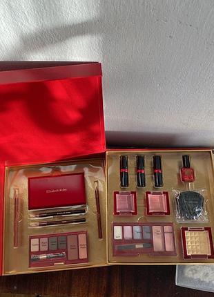 Набір косметики elizabeth arden