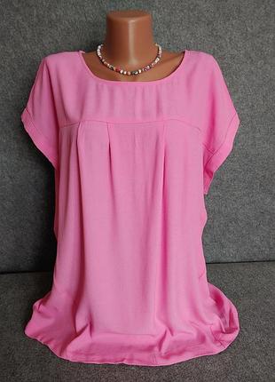 Свободная яркая блуза из вискозы насыщенного розового цвета 50-52 размера