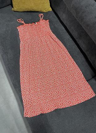 Сукня жіноча