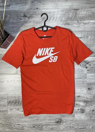 Оригінальна футболка від - nike sb