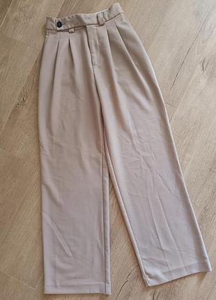 Брюки/брюки с защипами, палаццо