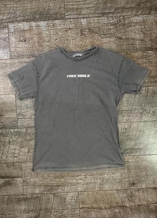 Футболка з принтом