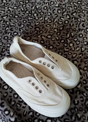 Кеды белые 38р.