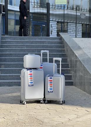 4 шт комплект поліпропілен 100% вміст валіза дорожня на колесах  4 колеса 360*