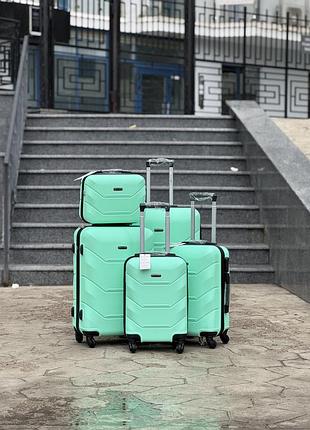 Міні ударостійка пластикова unl валіза дорожня xs на колесах польща ручна поклажа 24 l