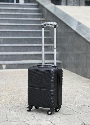Лоукост ударопрочный 40/30/20 см чемодан дорожный xs на колесах  ручная кладь 24 литра