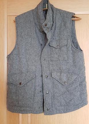 Серый теплый жилет l из шерсти