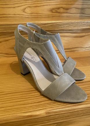 Босоніжки жіночі, код 253