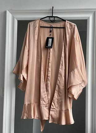 Сатиновий халатик пудрового кольору з поясом