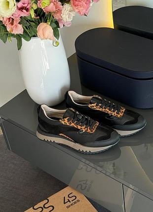 Кроссовки женские кожаные 589905 черные