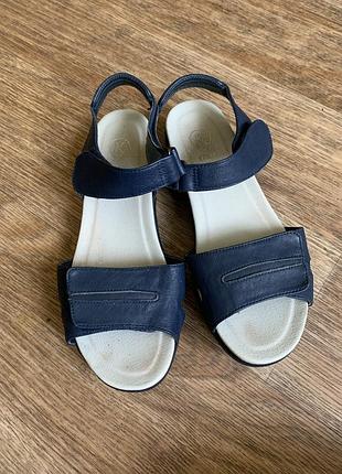 Шкіряні босоніжки р.38 extra wide fit жіночі сині