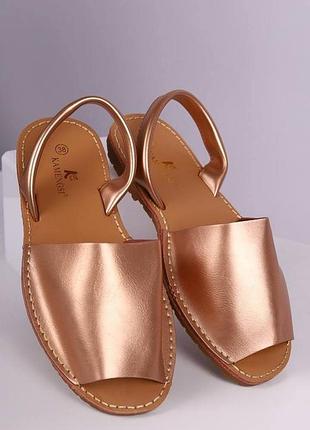 Женские босоножки!