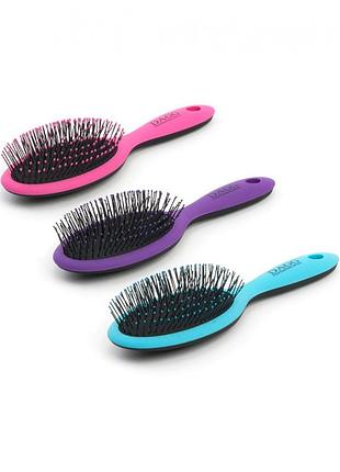 Расческа массажная с пластиковыми зубьями арт 12904