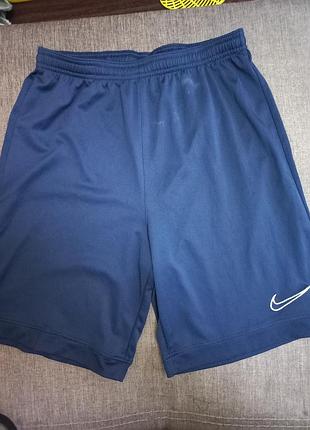 Шорты на размер 40- 44