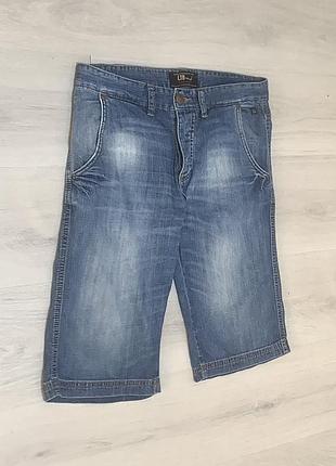 Фирменные шорты