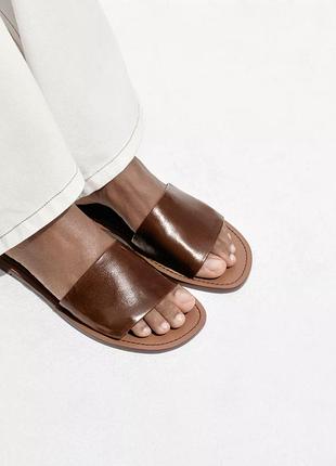 Коричневі шкіряні шльопанці zara коричневі шльопанці зі шкіри мінімалістичні шльопанці мʼякі