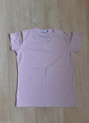 Футболкаolko нежно-розового цвета с открытыми плечами