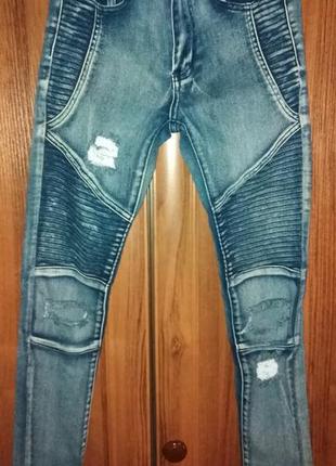 Круті підліткові, чоловічі джинси скинны boohoo