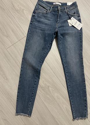 Джинси класичні zara
