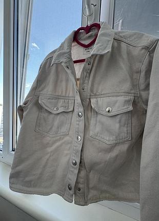 Джинсова курточка жіноча