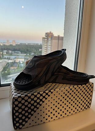 Шлепанцы женские из коллекции adidas by stella mccartney