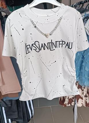 Красива футболочка гарної якості