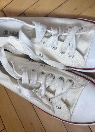 Білі кеди жіночі 40 розмір без бренду