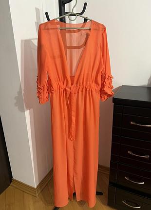 Парео до купальника