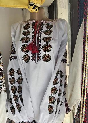 Вышиванка женская