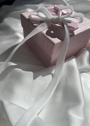 Білий бант оксамитовий