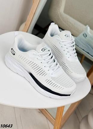 Женские базовые кроссовки