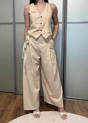 Костюм с жилеткой miu. костюм с широкими брюками миу молочный