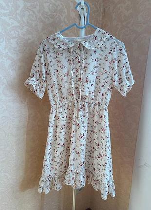 Коротка сукня в квіточку з комірцем