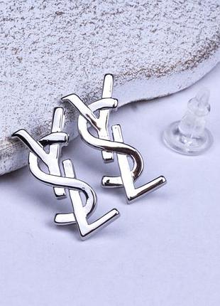 Серьги женские гвоздочками, кровохранные