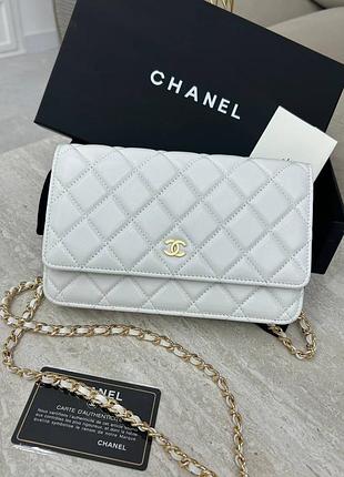 Белый кожаный клатч шатнел люкс