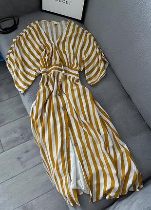 Сукня довга