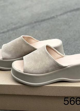 Шльопанці на платформі натуральна замша
