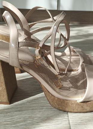 Босоніжки river island 41 розмір