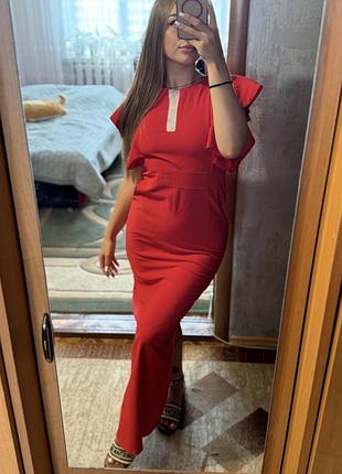 Червона сукня довга