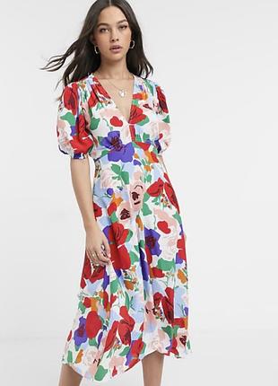 Стильное платье миди