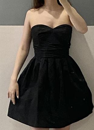 Платье черное, пышное, выпускное