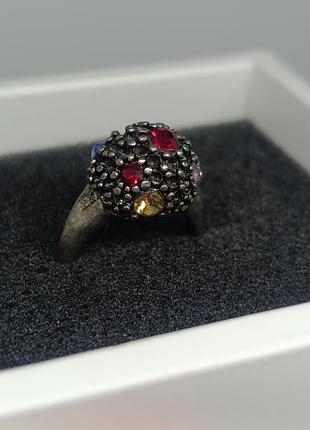 Кольцо малинка с камнями 2